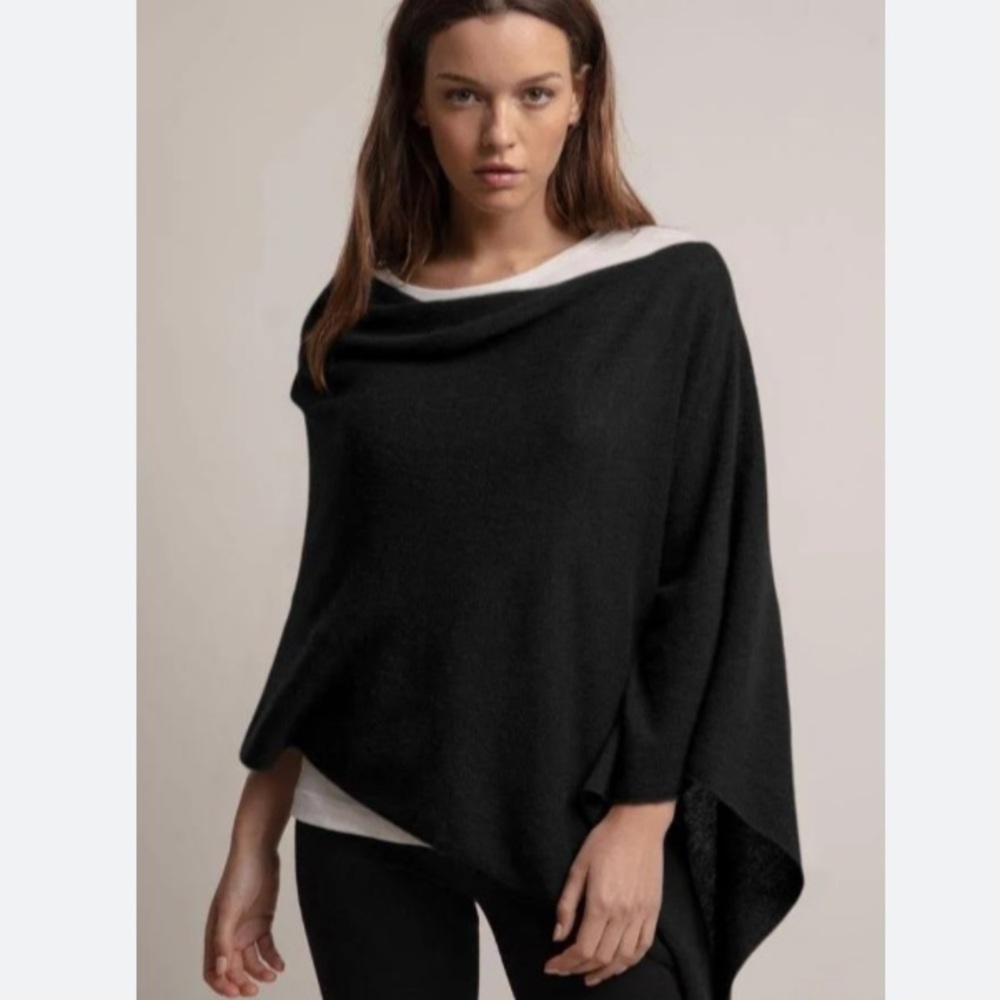 NWT Black Cashmere Minnie Rose Ruana
